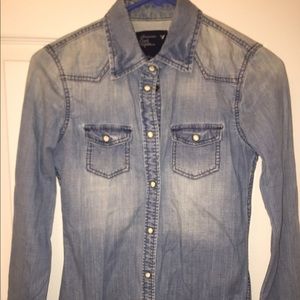 American Eagle button up, long sleeve denim shirt